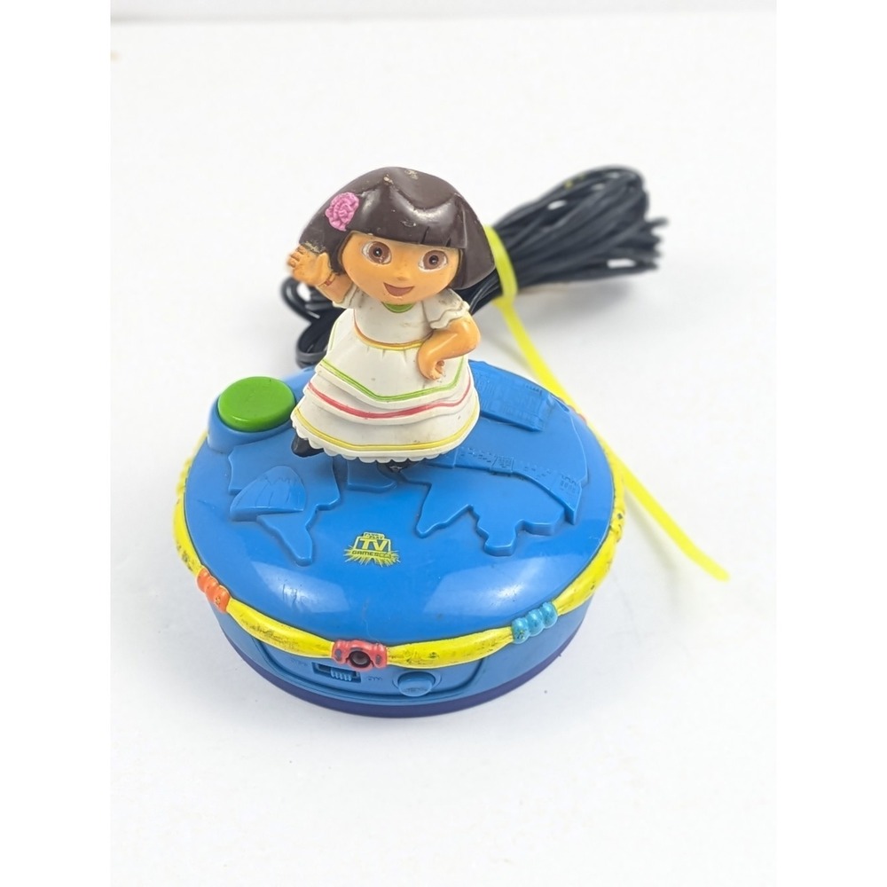 Dora the Explorer Plug N Play TV Ga me Controller Jakks Pacific‎ 2005